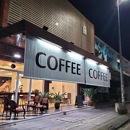 Chaiyee Coffee チエンマイ エクステリア 写真