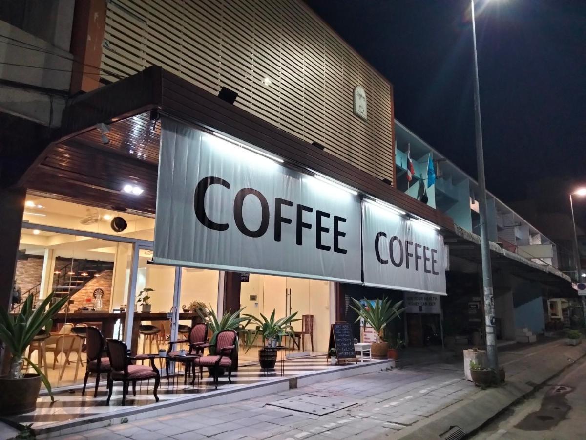 Chaiyee Coffee チエンマイ エクステリア 写真